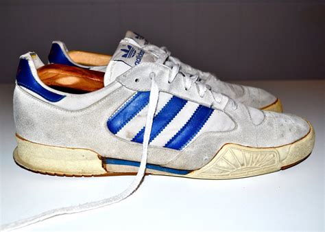 vintage Adidas tennis sneakers